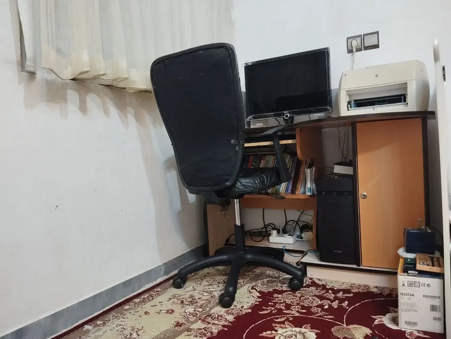 میز و صندلی کامپیوتر|میز تحریر و کامپیوتر|مبارکه, |دیوار