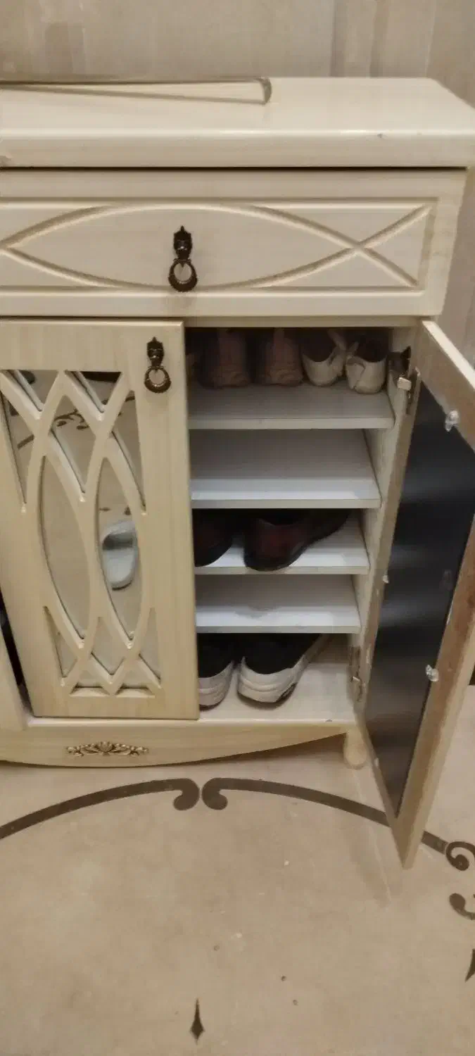 دوعد جاکفشی|جاکفشی، کمد، دراور|مشهد, احمدآباد|دیوار