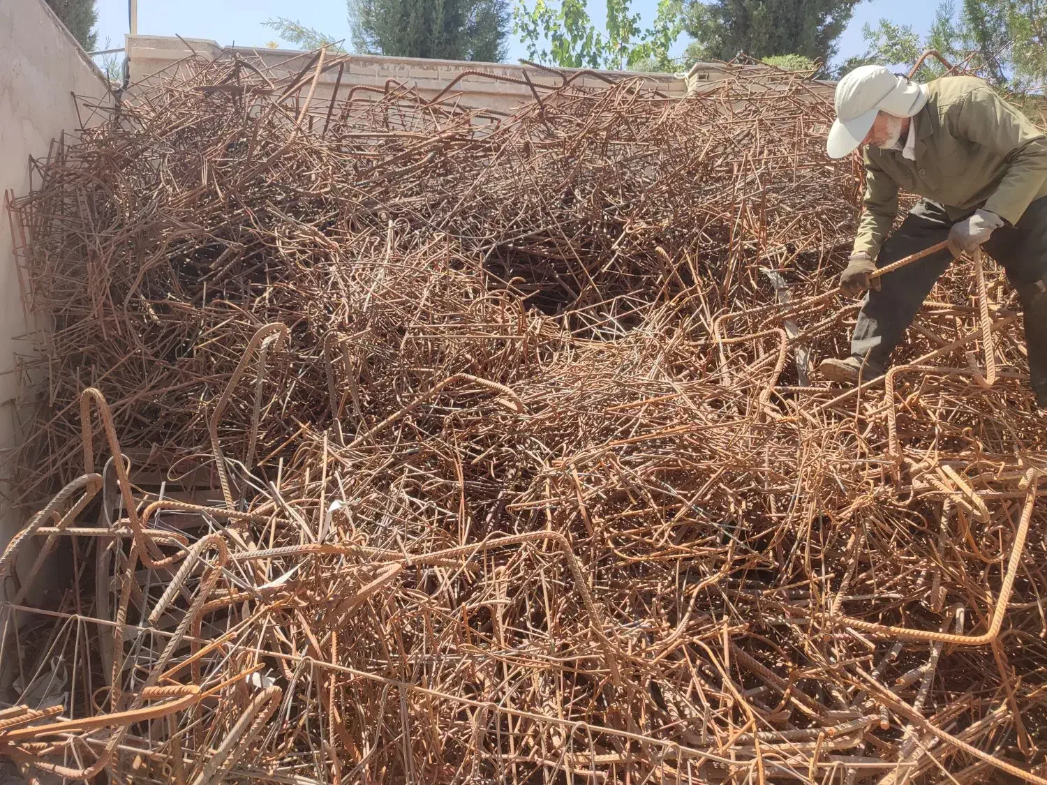 ضایعات آهن کهنه.آلمینیوم.میبگرد.مس|عمده‌فروشی|شیراز, زرهی|دیوار