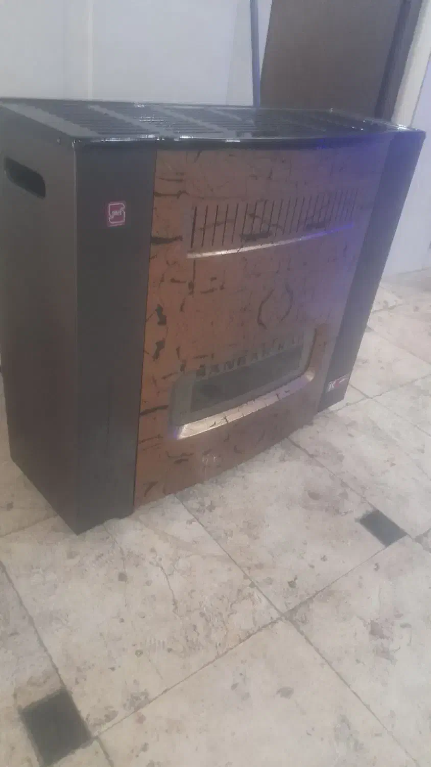 بخاری بسیارتمیز درحد نو میباشد|بخاری، هیتر، شومینه|اسلامشهر, شهرک واوان|دیوار