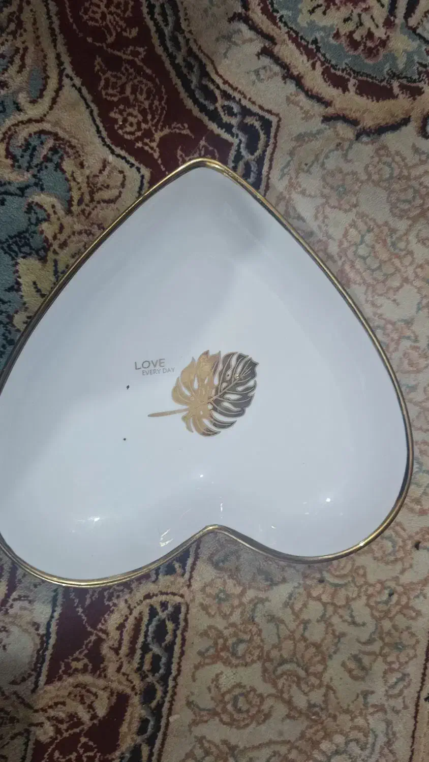 ظرف های چینی  دور طلایی|ظروف سرو و پذیرایی|بوشهر, |دیوار