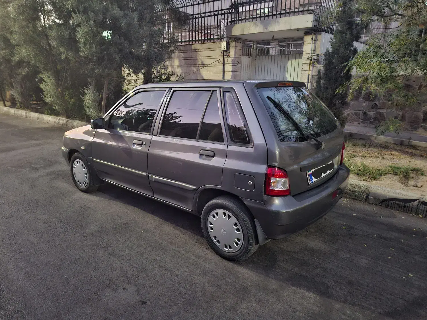 پراید ۱۱۱ کم کار مدل ۱۳۹۲|خودرو سواری و وانت|اصفهان, کوی امیریه|دیوار