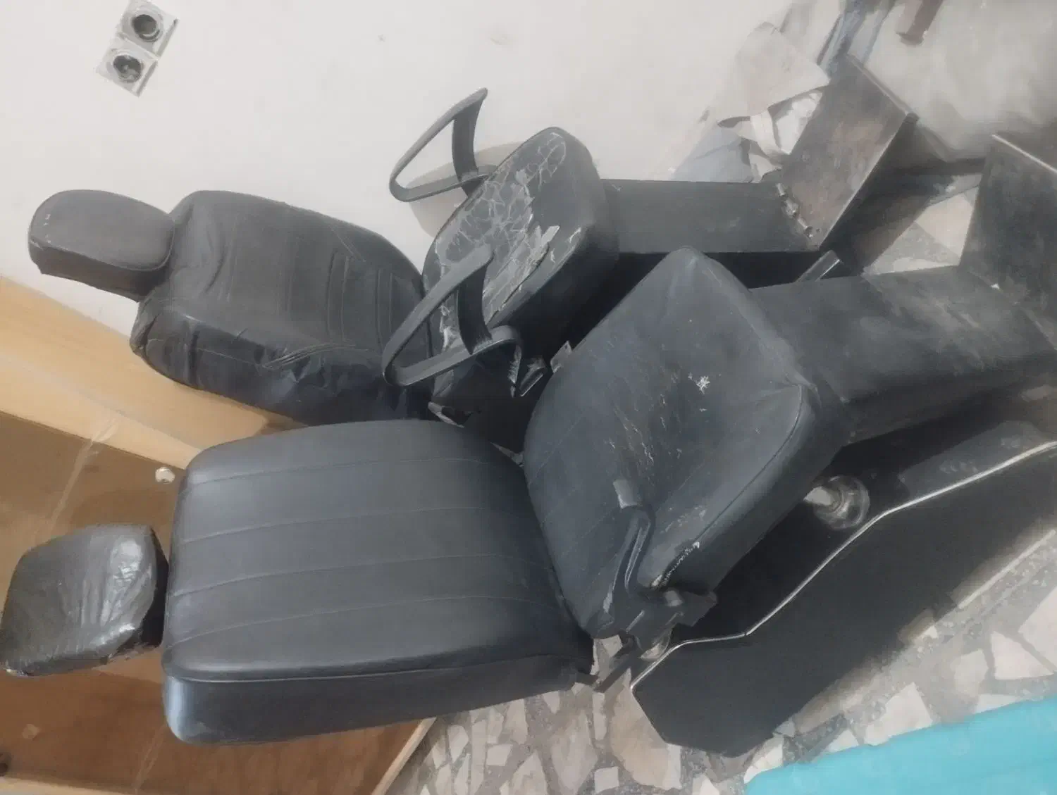 صندلی|مبلمان اداری|زاهدان, |دیوار