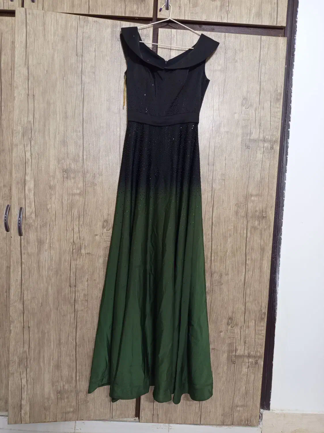 پالتو و دوتا لباس مجلسی کاملا سالم|لباس|گنبد کاووس, |دیوار