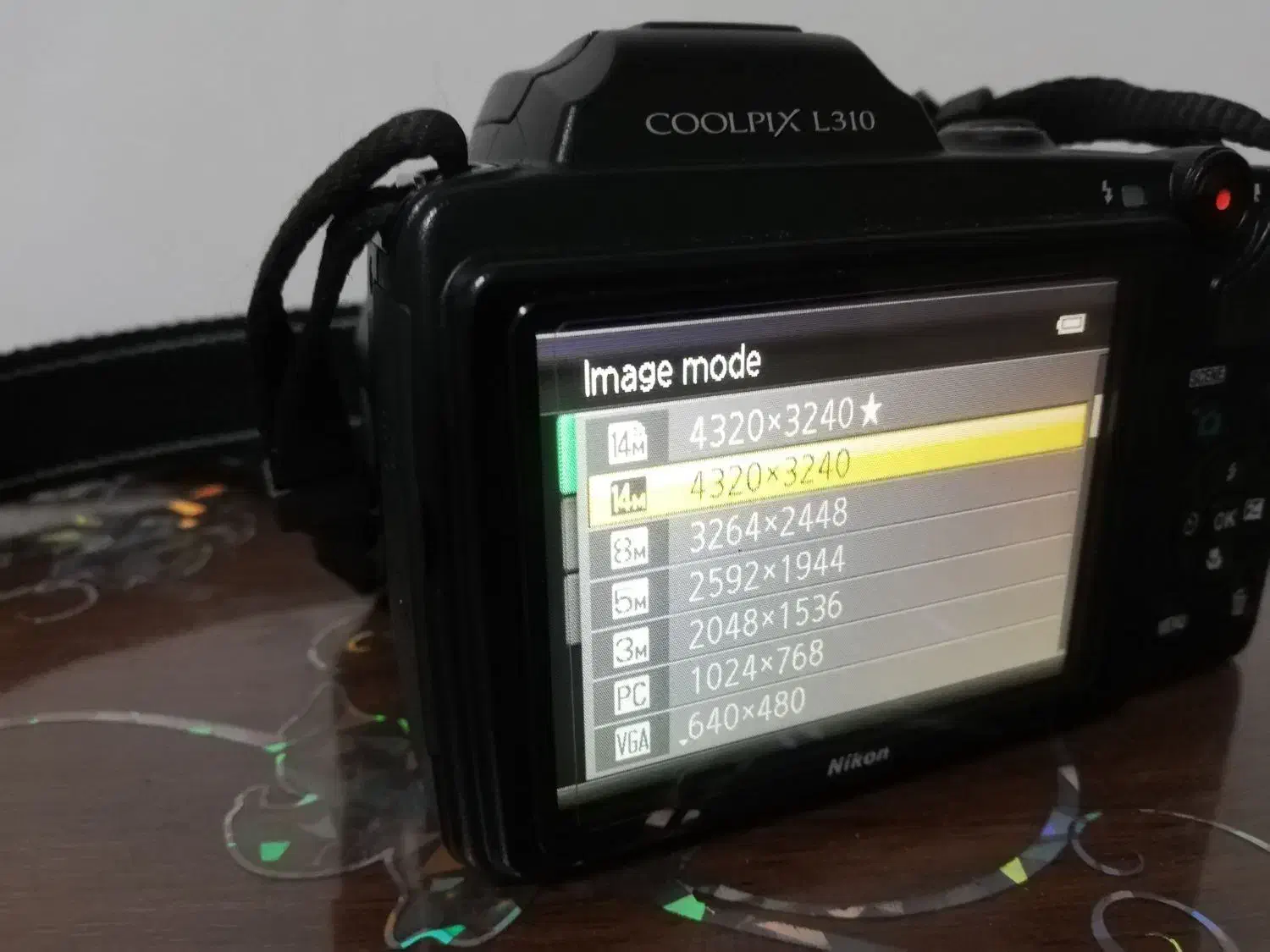 دوربین نیکون|دوربین عکاسی و فیلم‌برداری|بیرجند, |دیوار