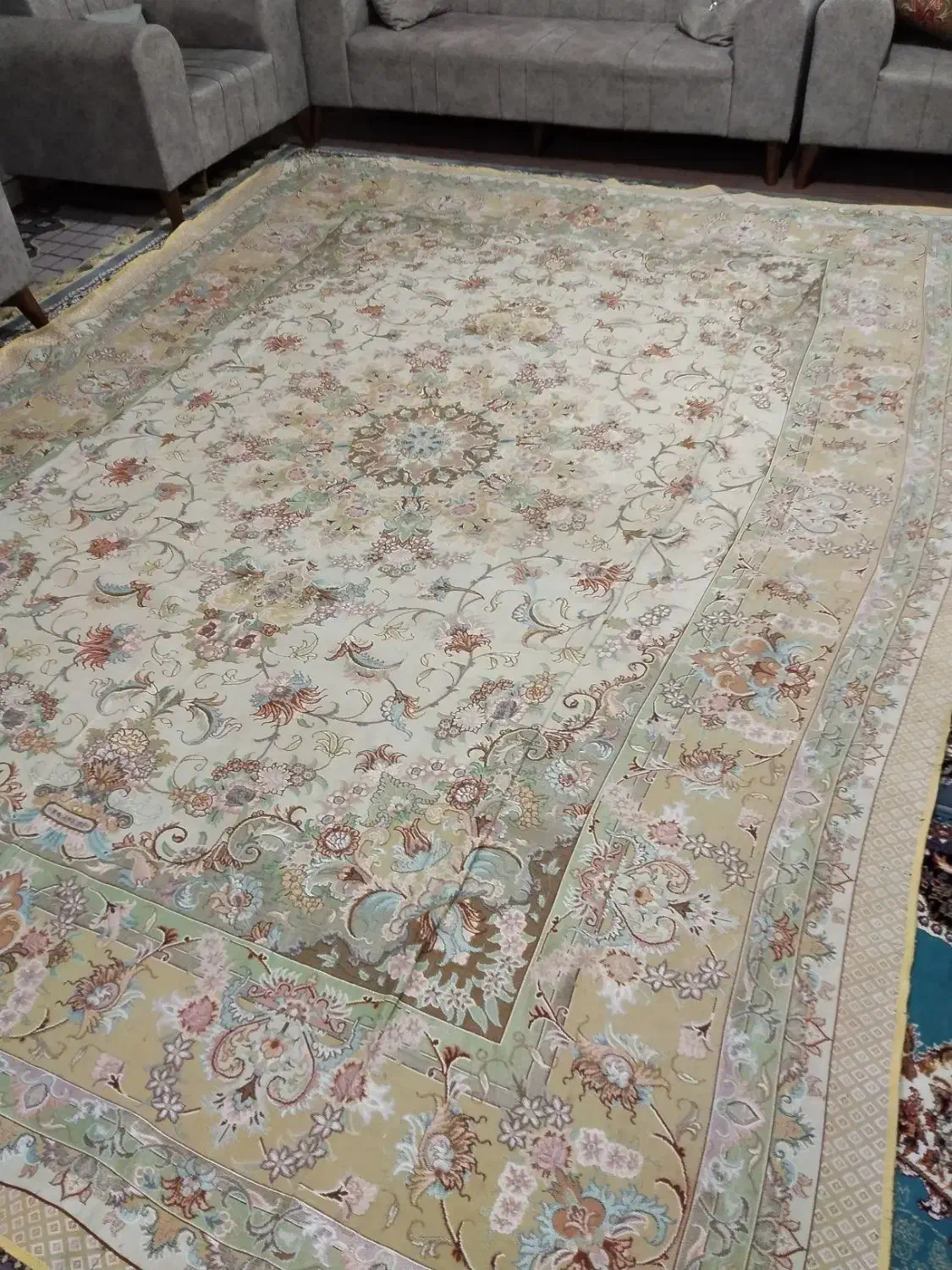 رو فرشی کار کرده وتمیز|روفرشی|تبریز, |دیوار