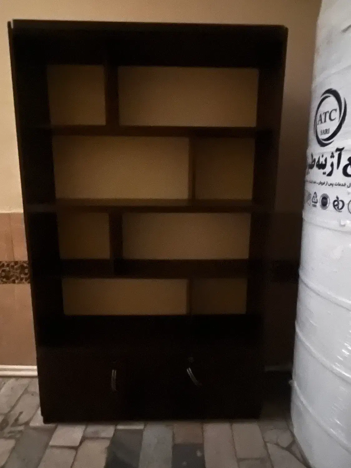 جاکتابی mdf سالم در حد نو با فضای بسیار|کتابخانه، شلف، قفسههای دیواری|کرج, گلشهر|دیوار