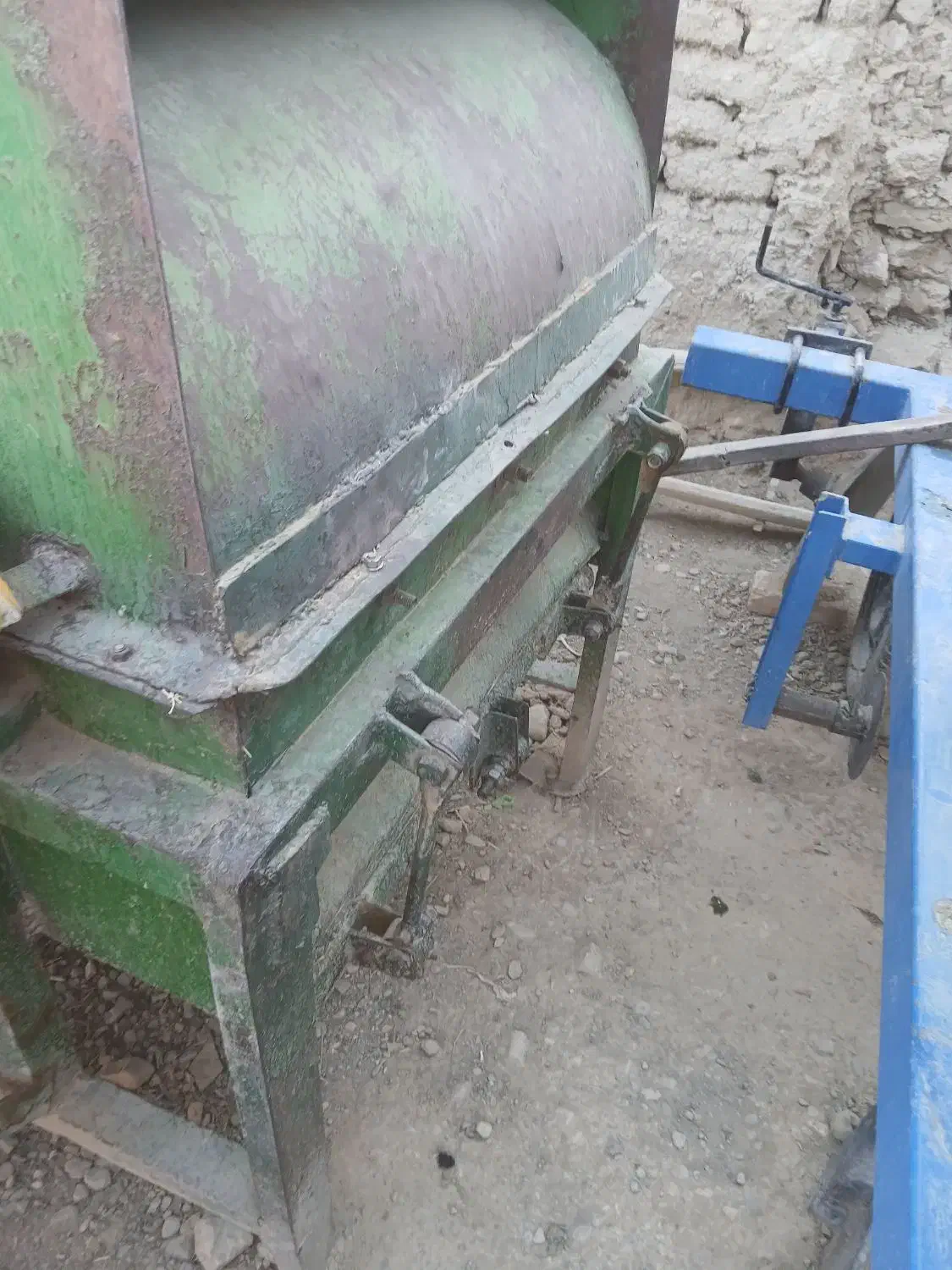 یک دستگاه نخودکوب سالم آماده به کار|ماشین‌آلات صنعتی|سردرود, |دیوار