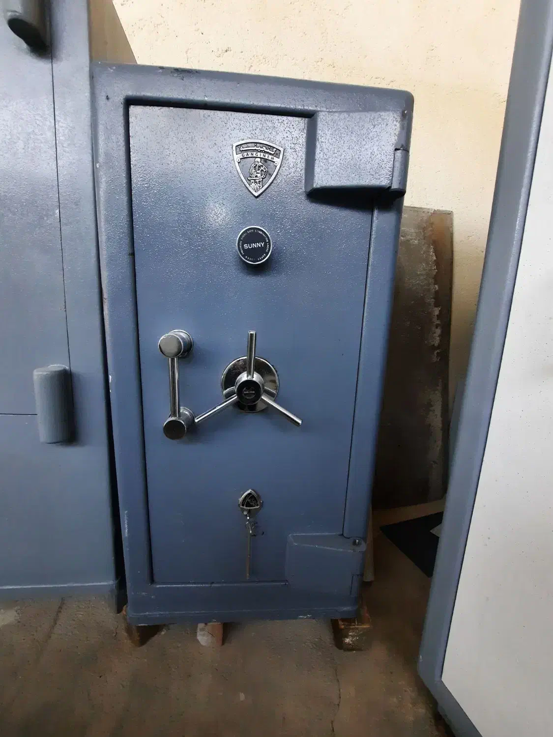 گاوصندوق ۱۳۰ سوپر گنجینه / گاو صندوق ۱ تن|ابزارآلات|تهران, خلیج فارس|دیوار