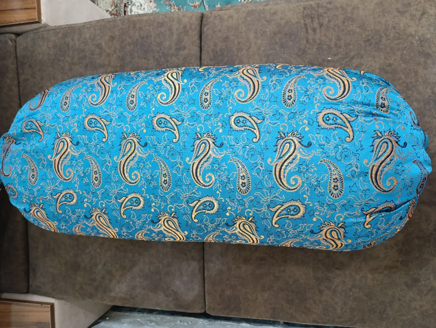 بالشت لوله ای|رختخواب، بالش، پتو|رضوانشهر, |دیوار