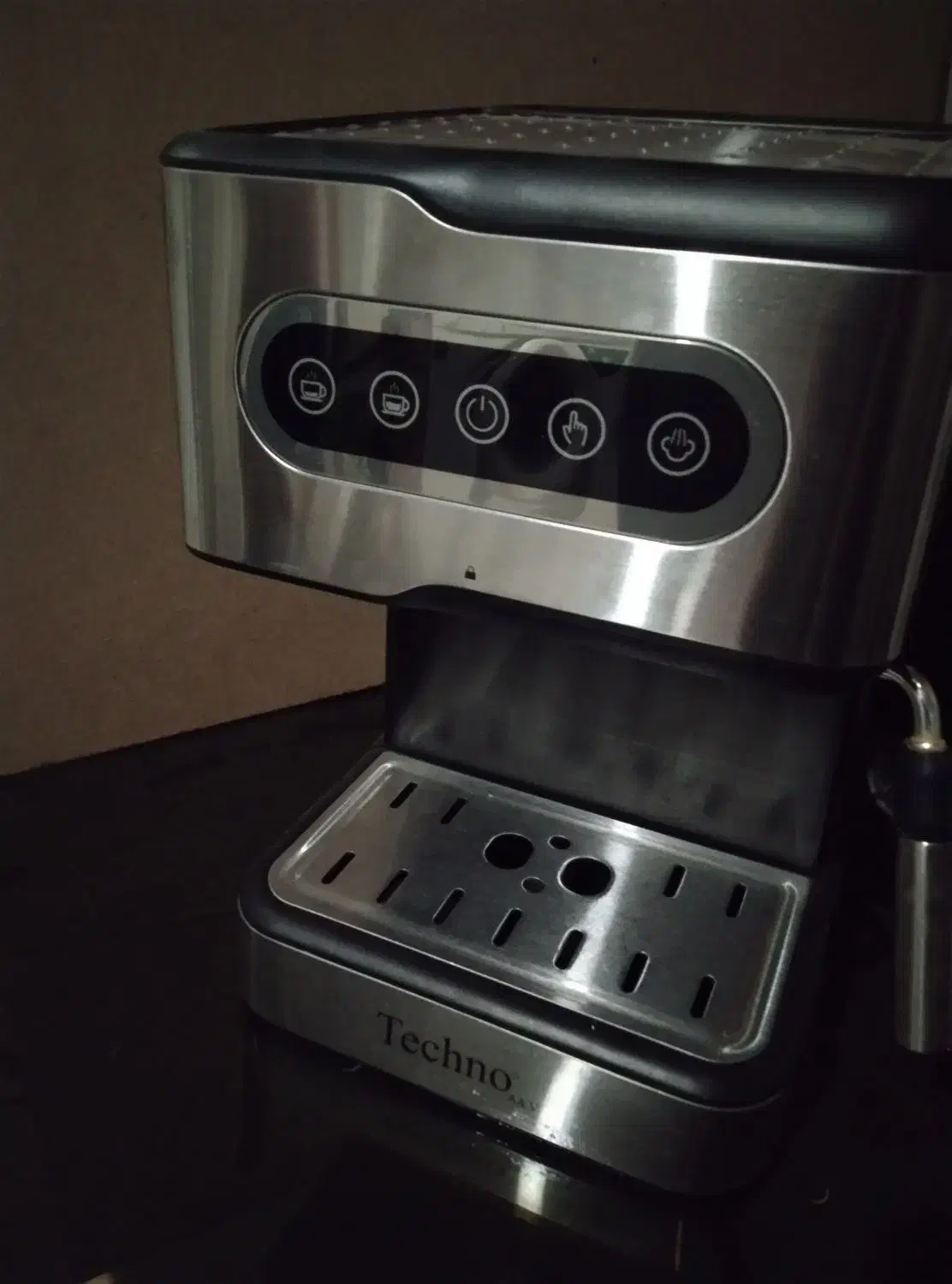 دستگاه قهوه ساز با 18 نوشیدنی گرم|سماور، چای‌ساز، قهوه‌ساز|هشتگرد, شهرک اداری|دیوار