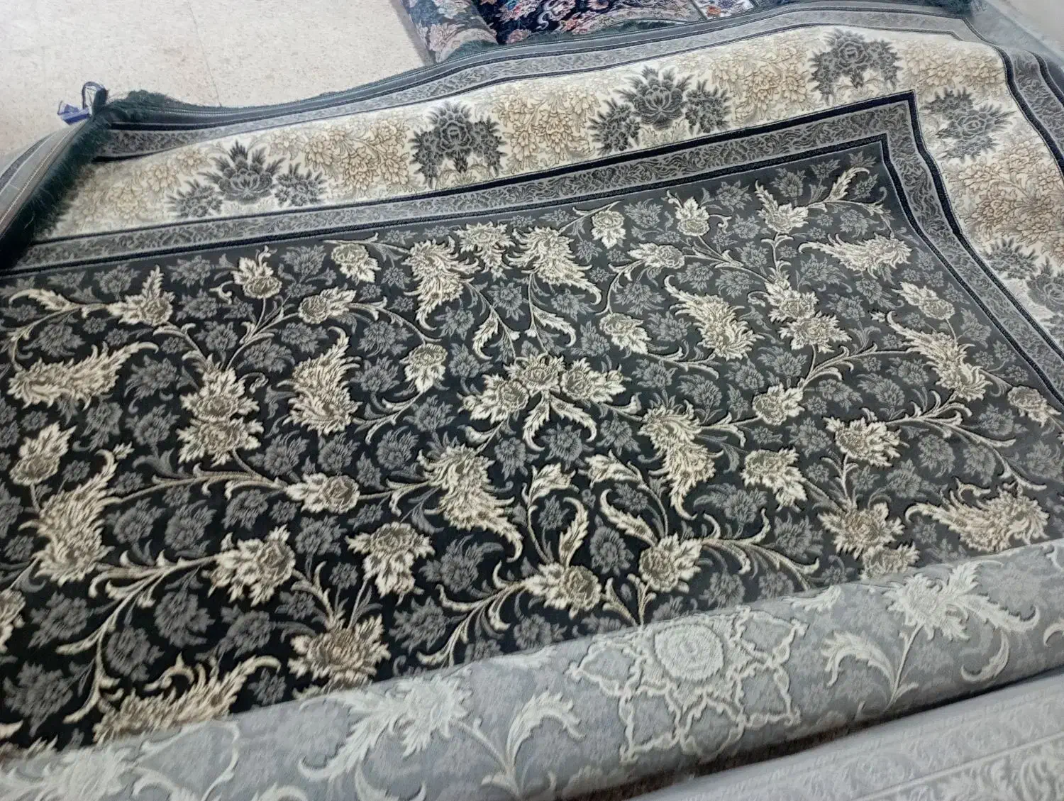 دوعدد 12متری با معاوضه با فرش کار کرده|فرش|جوانرود, |دیوار