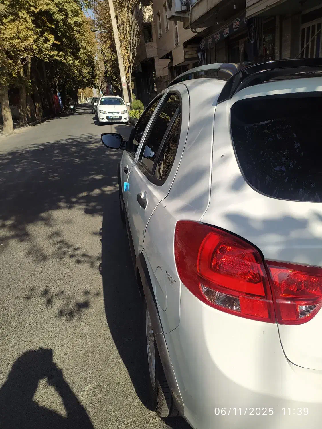 کوییک Rپلاس سفید مشکی مدل 402پارس خودرو|خودرو سواری و وانت|چهاردانگه (تهران), |دیوار