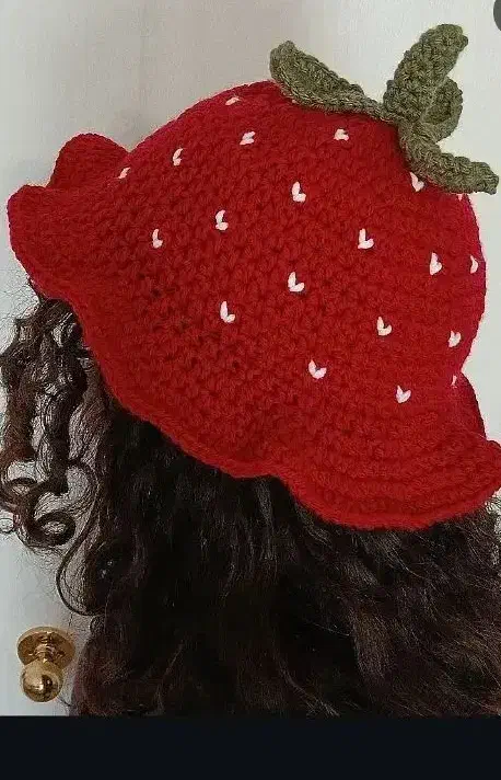 کلاه پینترستی|لباس|قم, شاه سید علی|دیوار