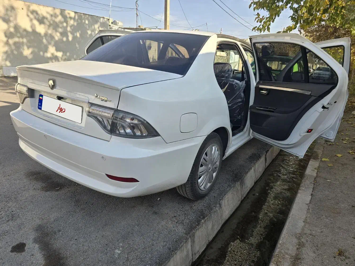 سورن پلاس بنزینی گاز برقی ۴۰۴درحد|خودرو سواری و وانت|شیراز, انجیر|دیوار