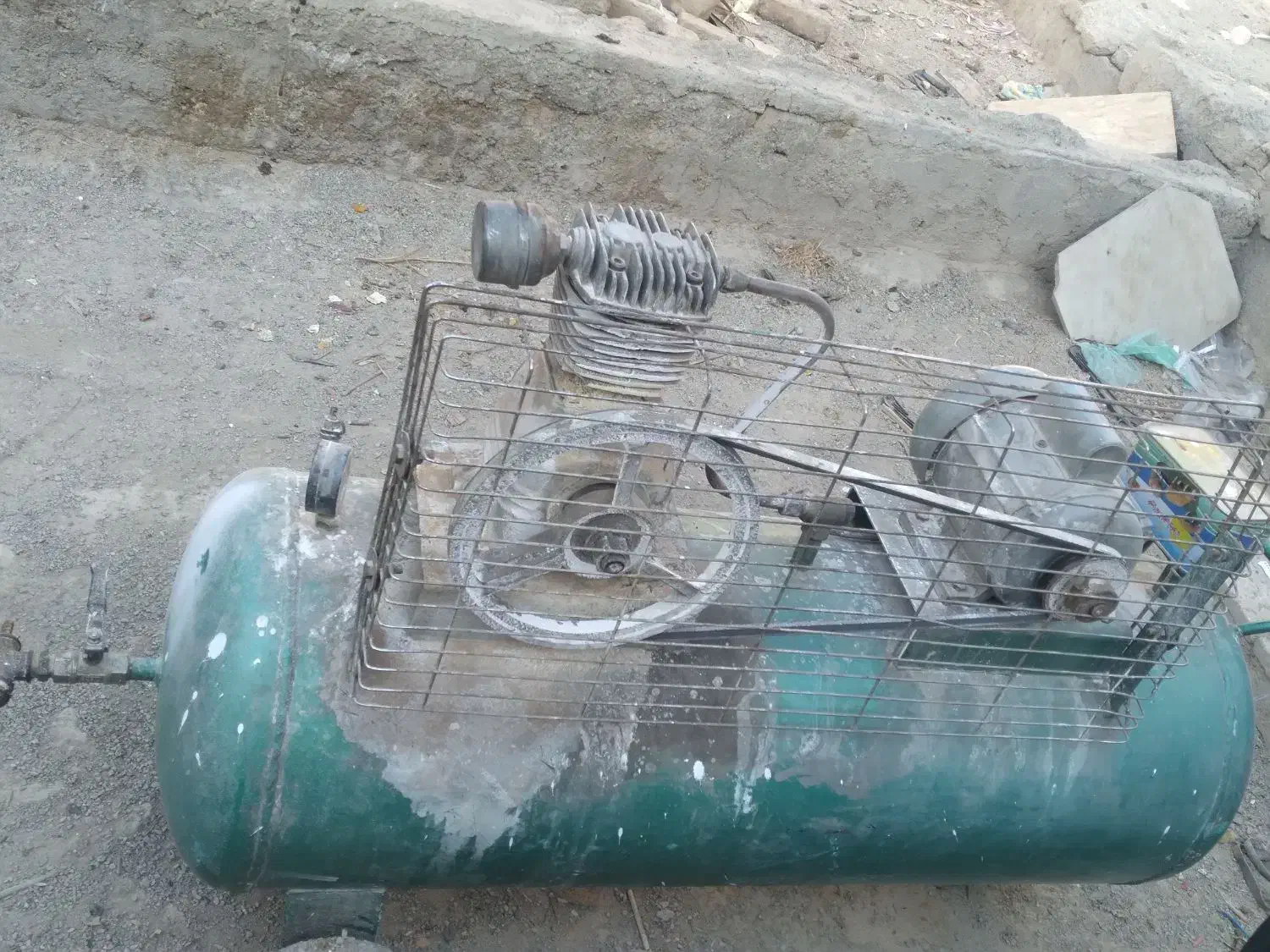 پمپ باد موتور انگلیسی|ماشینآلات صنعتی|قرچک, محمد آباد|دیوار