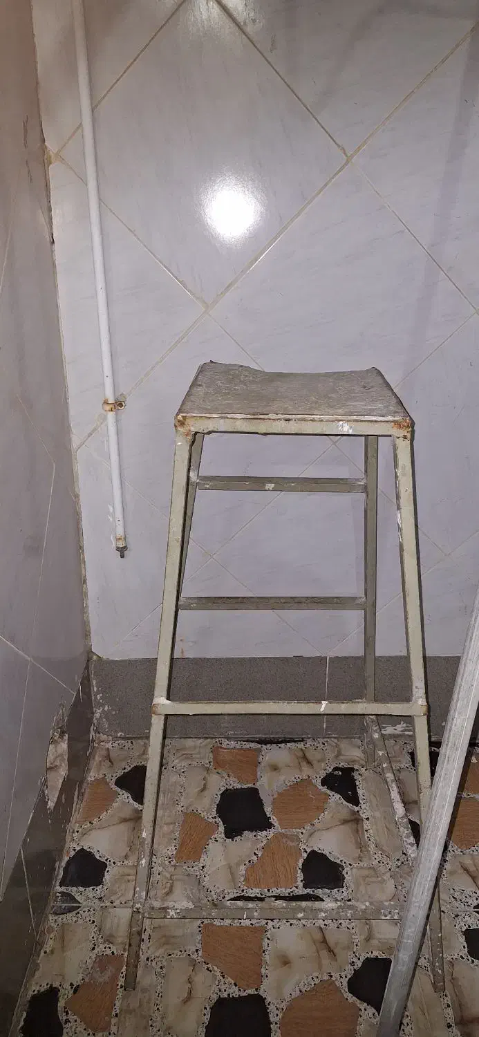 چارپایه|ابزارآلات|خرمشهر, |دیوار