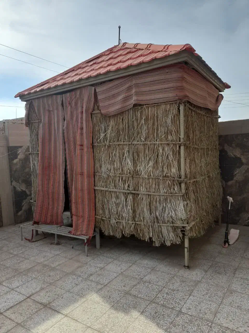 الاچیق . تخت|تخت و سرویس خواب|رفسنجان, |دیوار