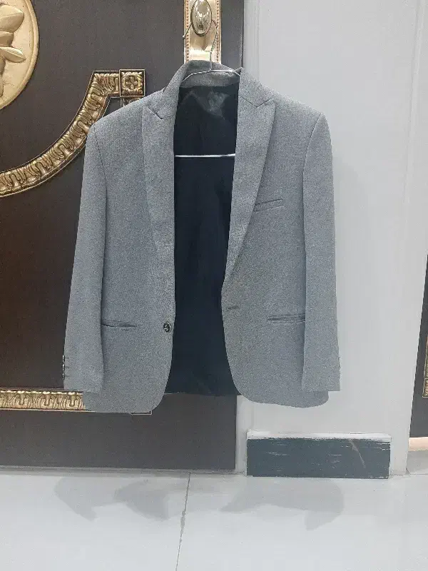 سلام کت شلوار درحد نو فقط ۱ بار پوشیدم|کفش و لباس بچه|تهران, شمیران‌نو|دیوار