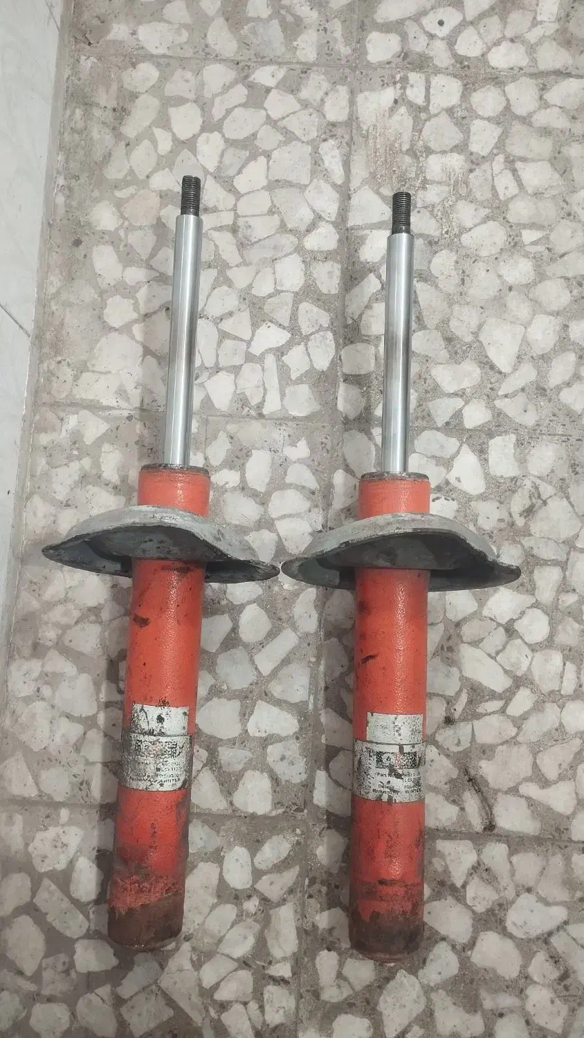 کمک پژو پوسته کوتاه اصلی با فنر لنزو نو بشرط|قطعات یدکی و لوازم جانبی|لاهیجان, جمهوری|دیوار