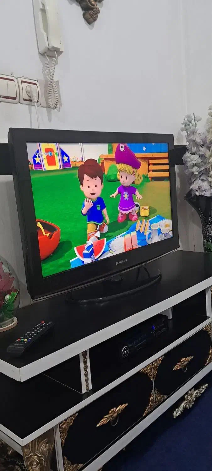تلویزیون ال سی دی سامسونگ ۳۲ اینج|تلویزیون و پروژکتور|مریوان, |دیوار