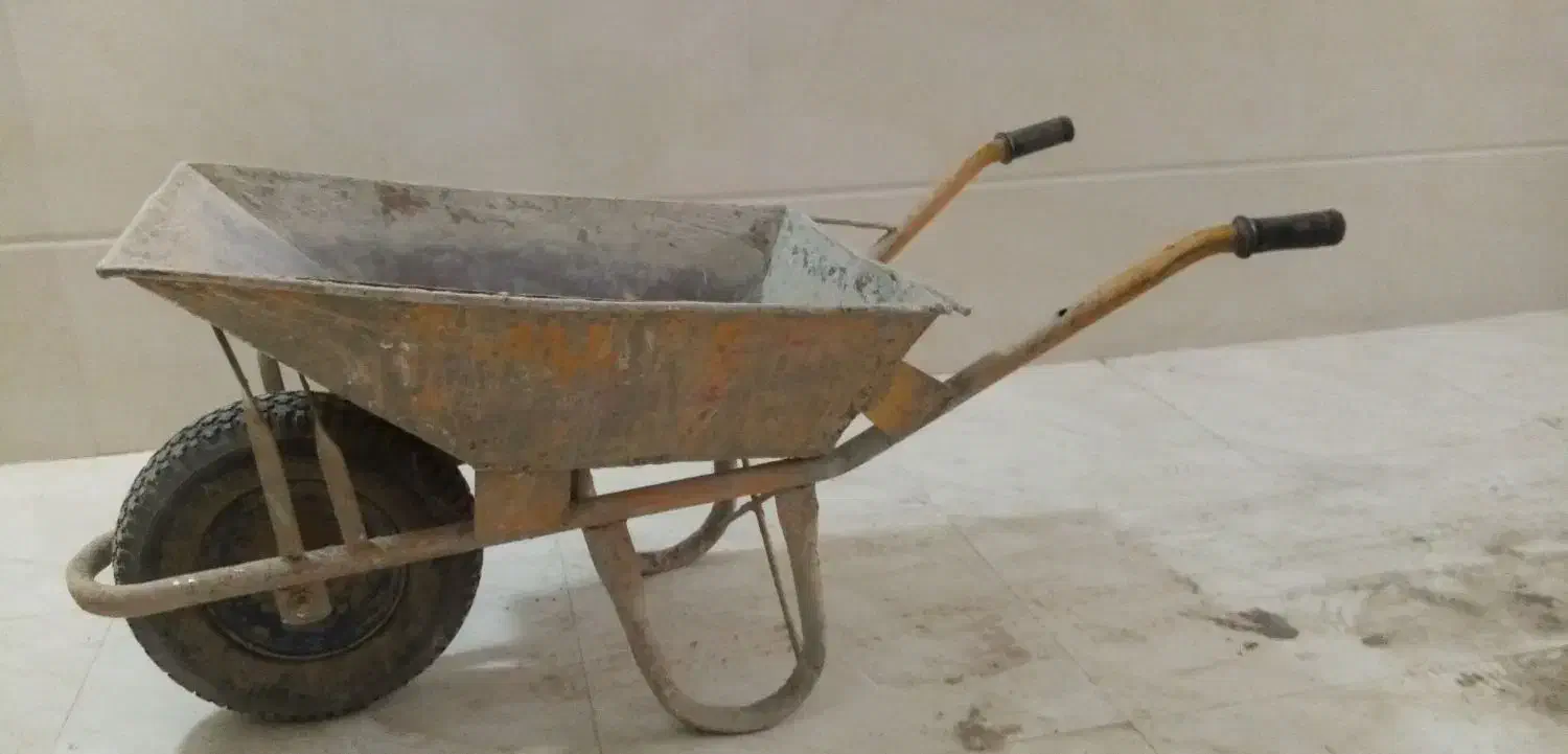 یک دستگاه فرغون|ابزارآلات|مهاباد (آذربایجان غربی), |دیوار