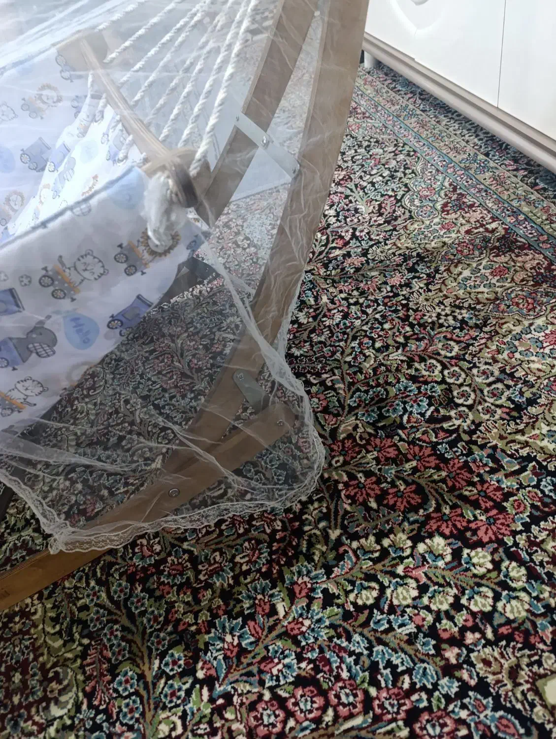 گهواره نونو|تخت و صندلی بچه|بم, |دیوار