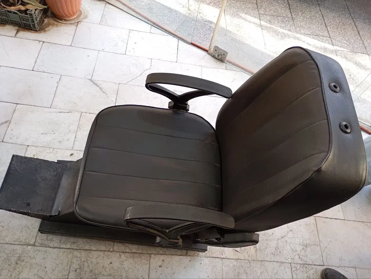 لوازم آرایشگاه|آرایشگاه و سالن‌های زیبایی|فردیس, ثابتی|دیوار