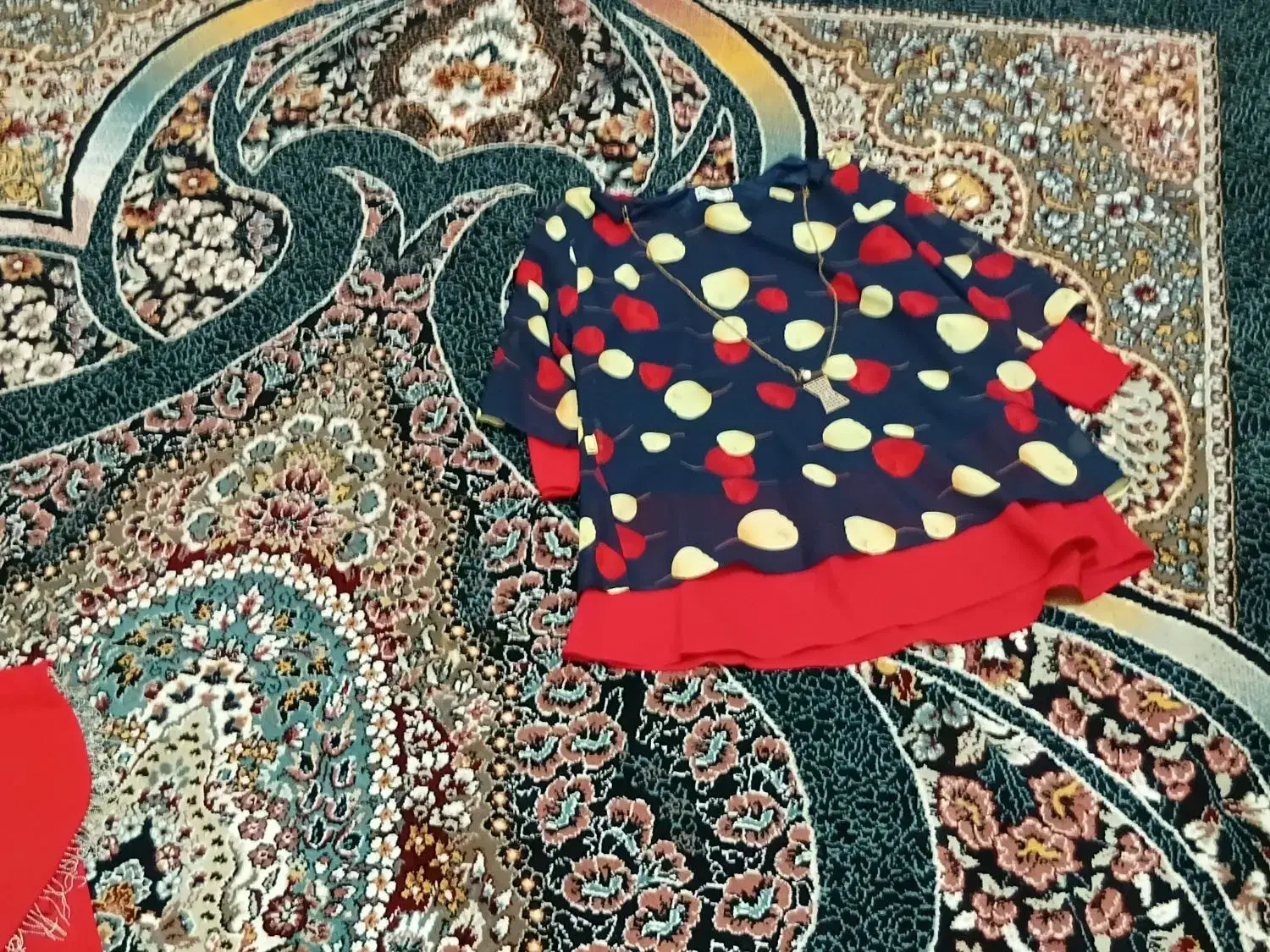 لباس|لباس|نهاوند, |دیوار