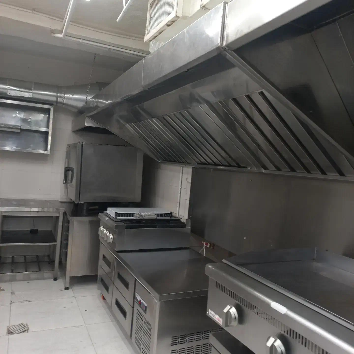 نصاب حرفه ای هود صنعتی استیل و ساتیفیوژ|کافیشاپ و رستوران|رباطکریم, شهرک صنعتی زوارهای|دیوار