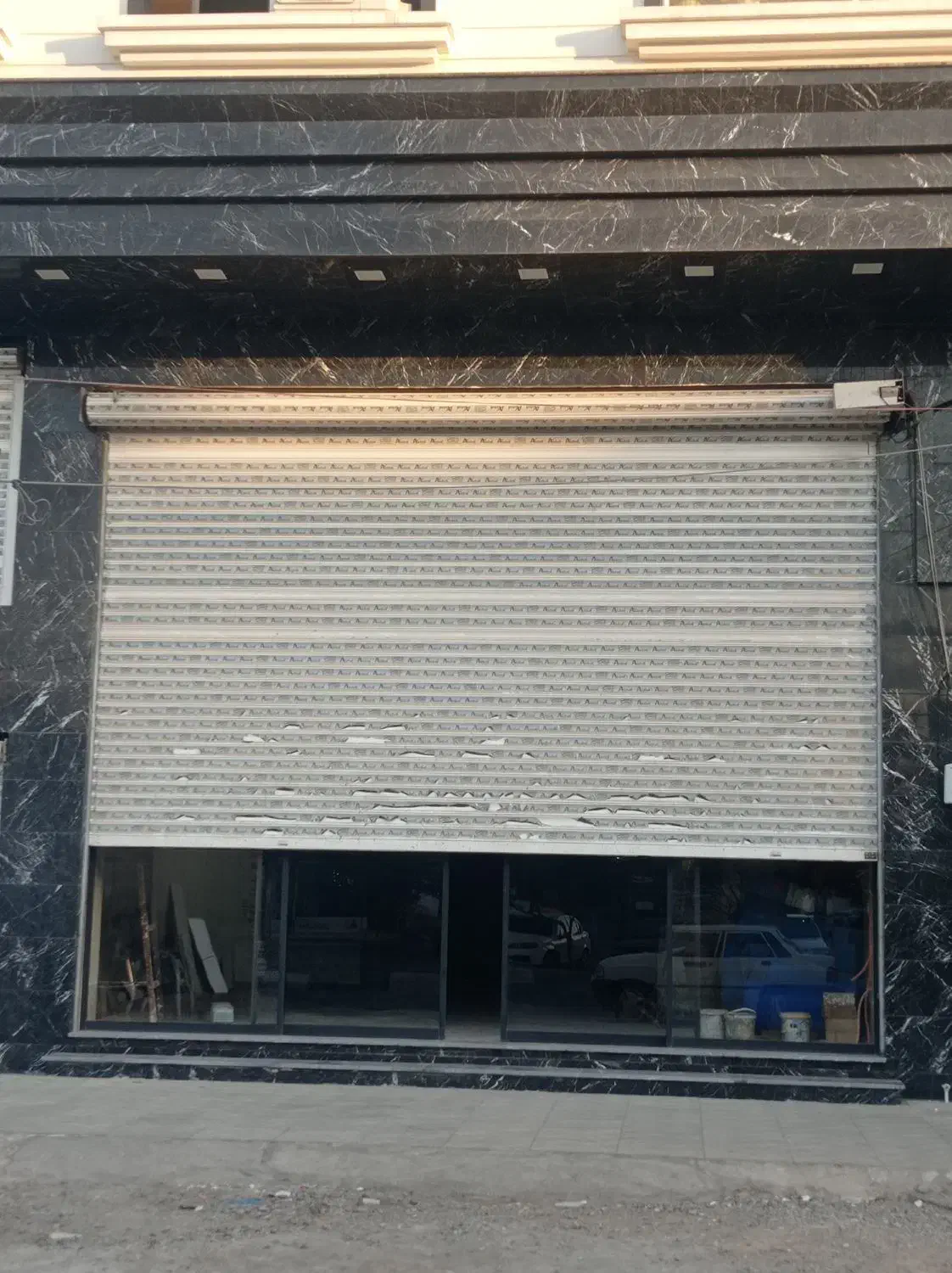 مغازه ۲۰۰ متر // نمایشگاه خودرو  شراکتی|اجارهٔ مغازه و غرفه|قرچک, زیبا شهر|دیوار