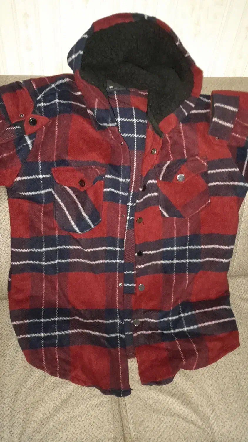 لباس در حد نو|لباس|رباط‌کریم, نصیرشهر|دیوار