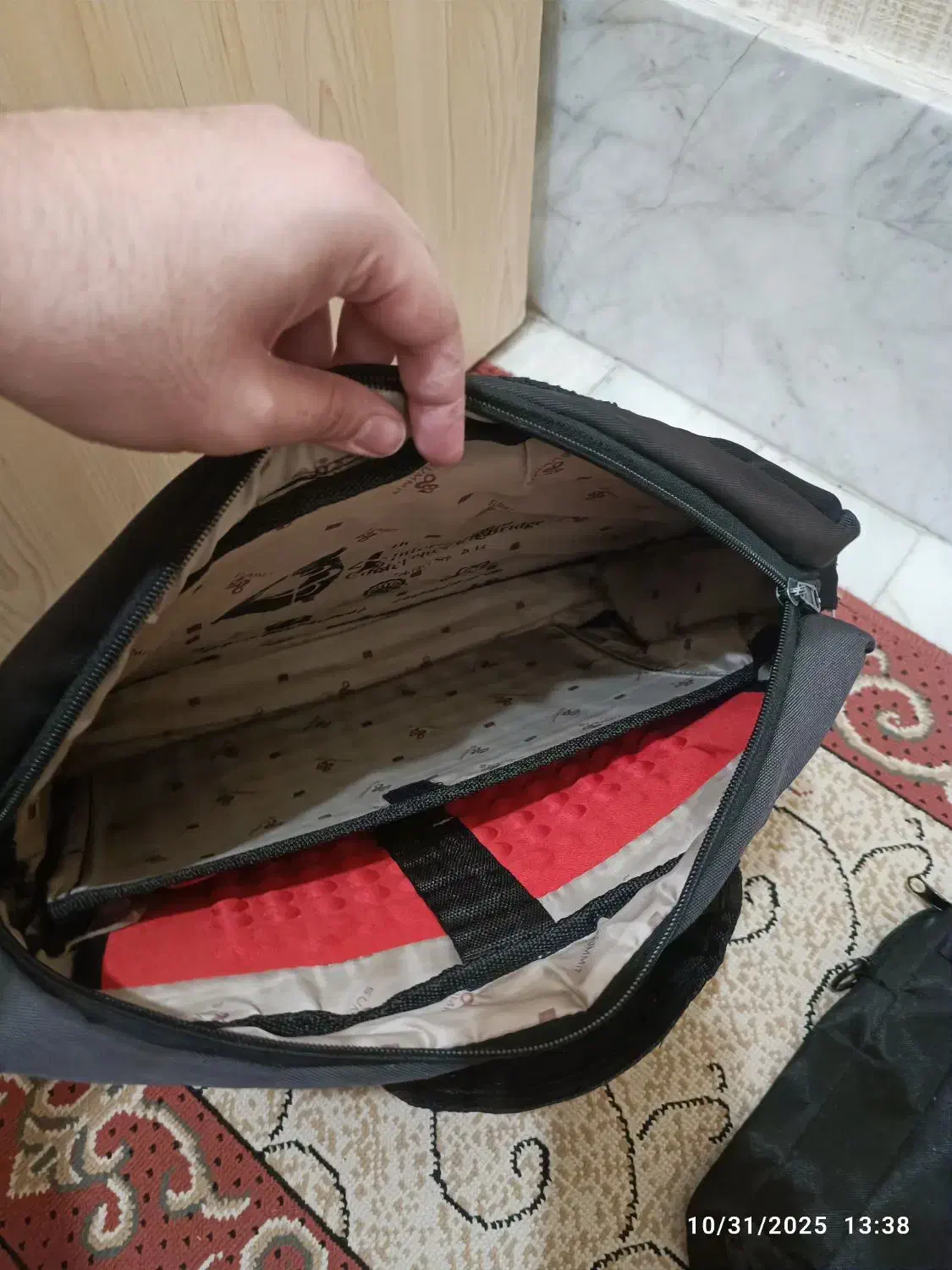 کیف اداری مناسب مدرسه و دانشگاه و لب تاب|کیف، کفش، کمربند|کاشان, معلم|دیوار