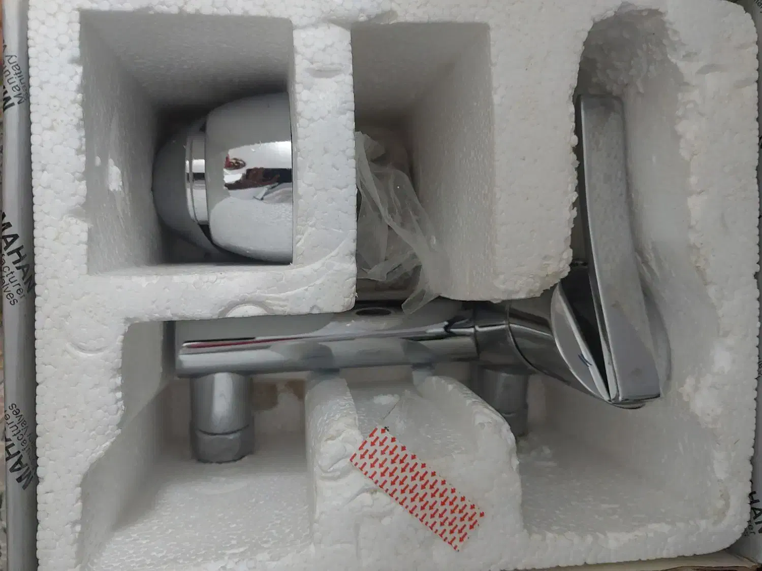 شیرالات.چند عدد شیراب وحمام وشیر چشمی|لوازم سرویس بهداشتی|قم, قلعه یزدیها|دیوار