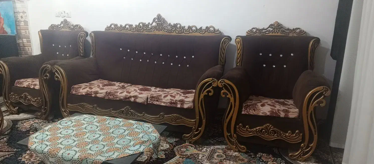 مبل ۷ نفره تمیز|مبلمان خانگی و میز عسلی|اهواز, کارون|دیوار