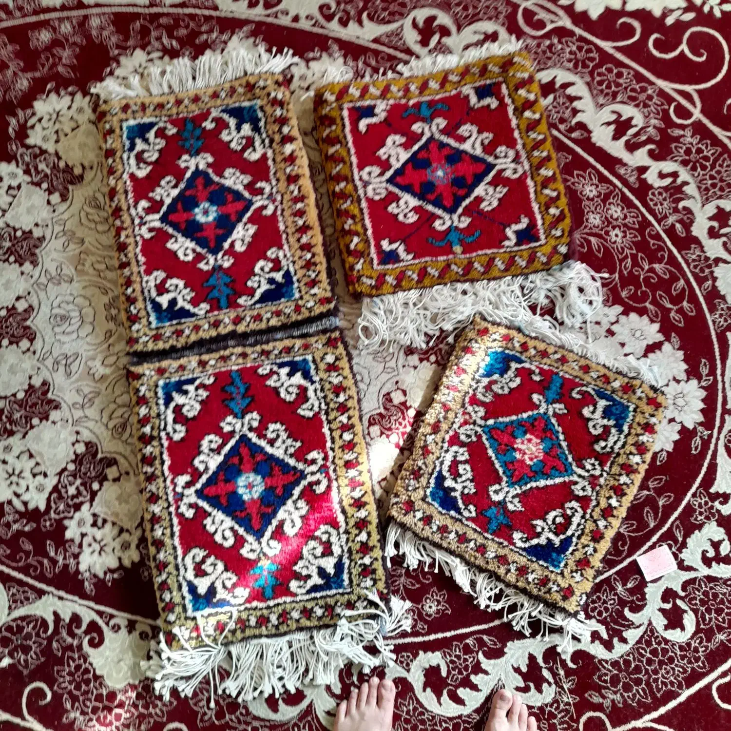 چندعدد خلچه ماشین|فرش|هریس, |دیوار