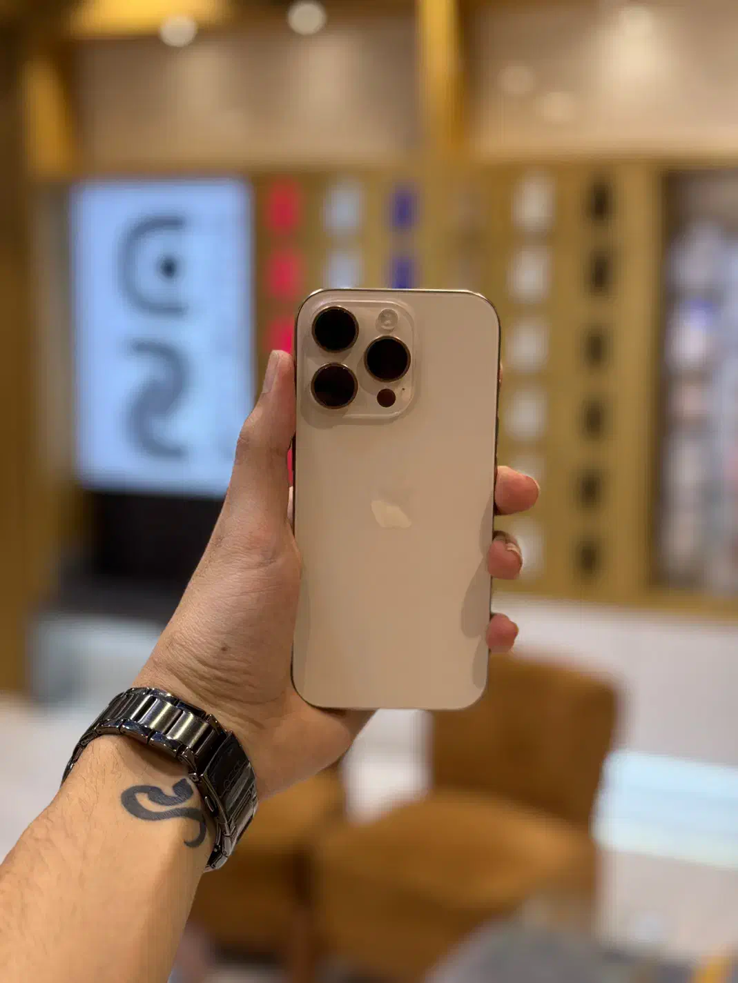 آیفون ۱۶ پرو iPhone 16pro با سفته|موبایل|تهران, درختی|دیوار