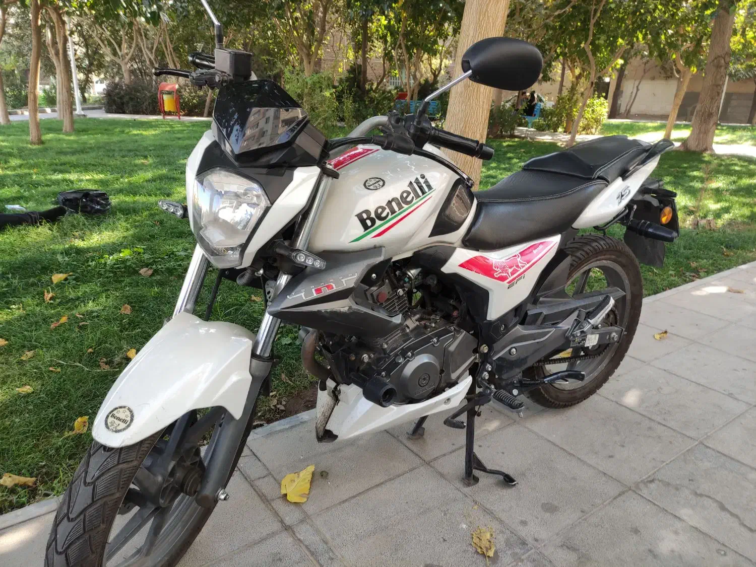 بنلی 150cc|موتورسیکلت|قم, نیروگاه|دیوار