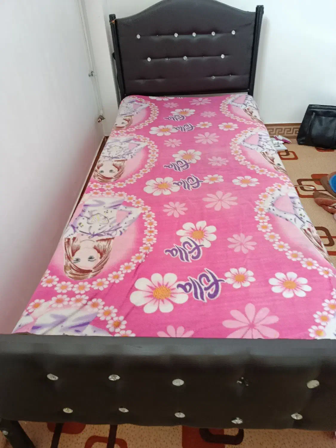 فروش تخت خواب ، کمد، دلاور|تخت و سرویس خواب|آزادشهر, |دیوار