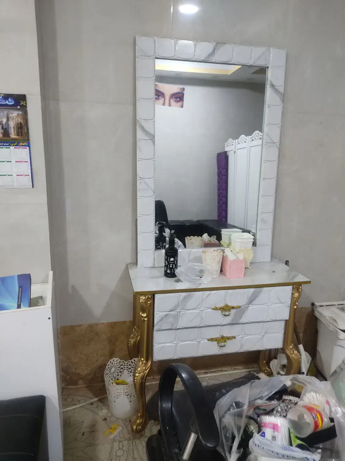 وسایل سالن در حد نو|آرایشگاه و سالن‌های زیبایی|نسیم‌شهر, |دیوار