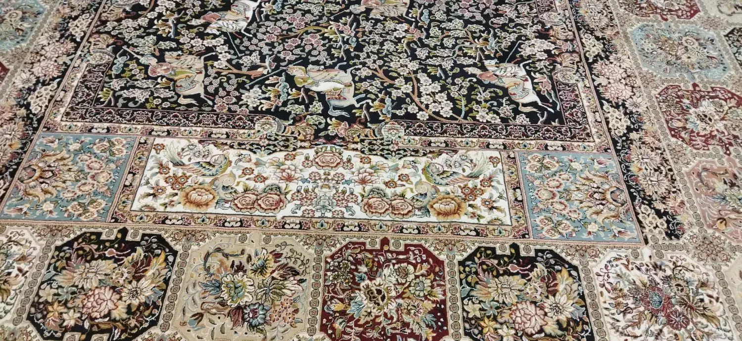 قالی 9 متری کمال الملک|فرش|تربت‌حیدریه, قائم|دیوار