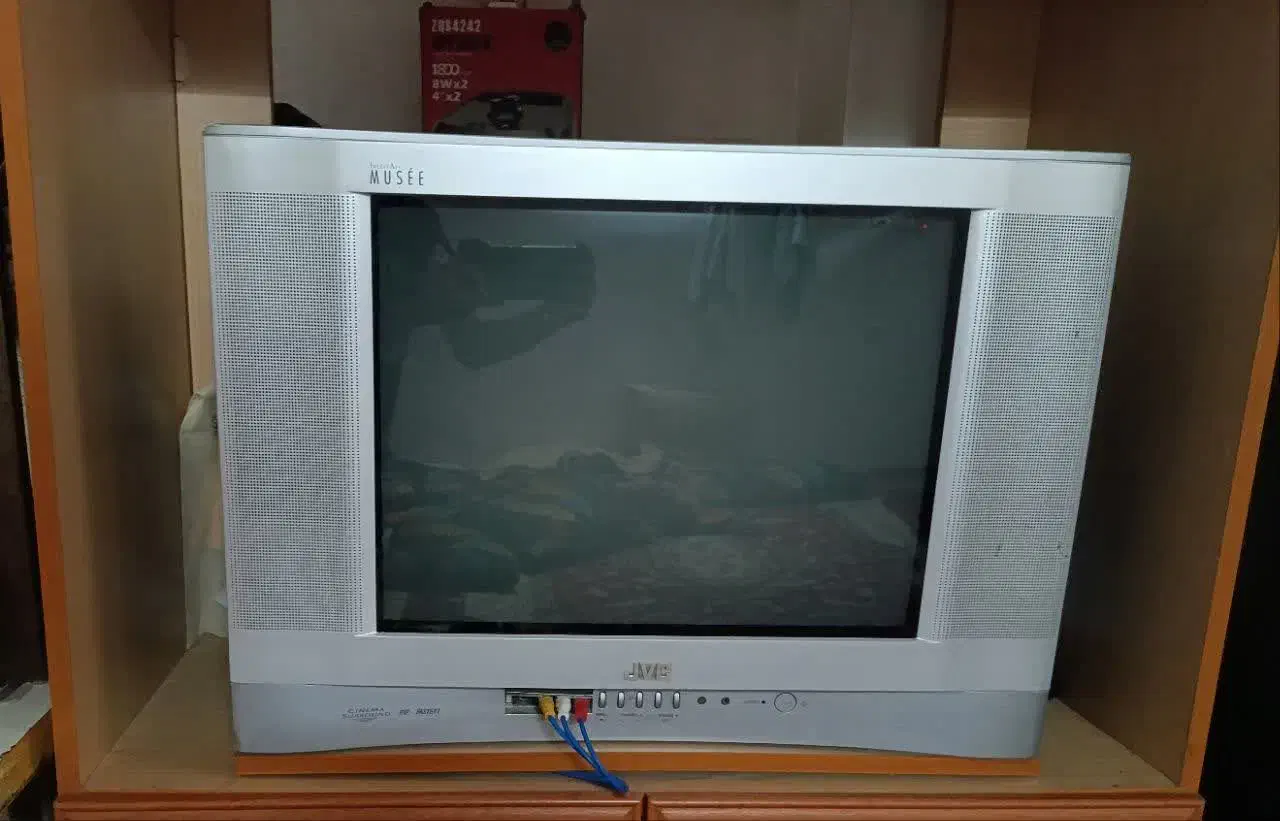 تلویزیون|تلویزیون و پروژکتور|قم, زند آباد|دیوار