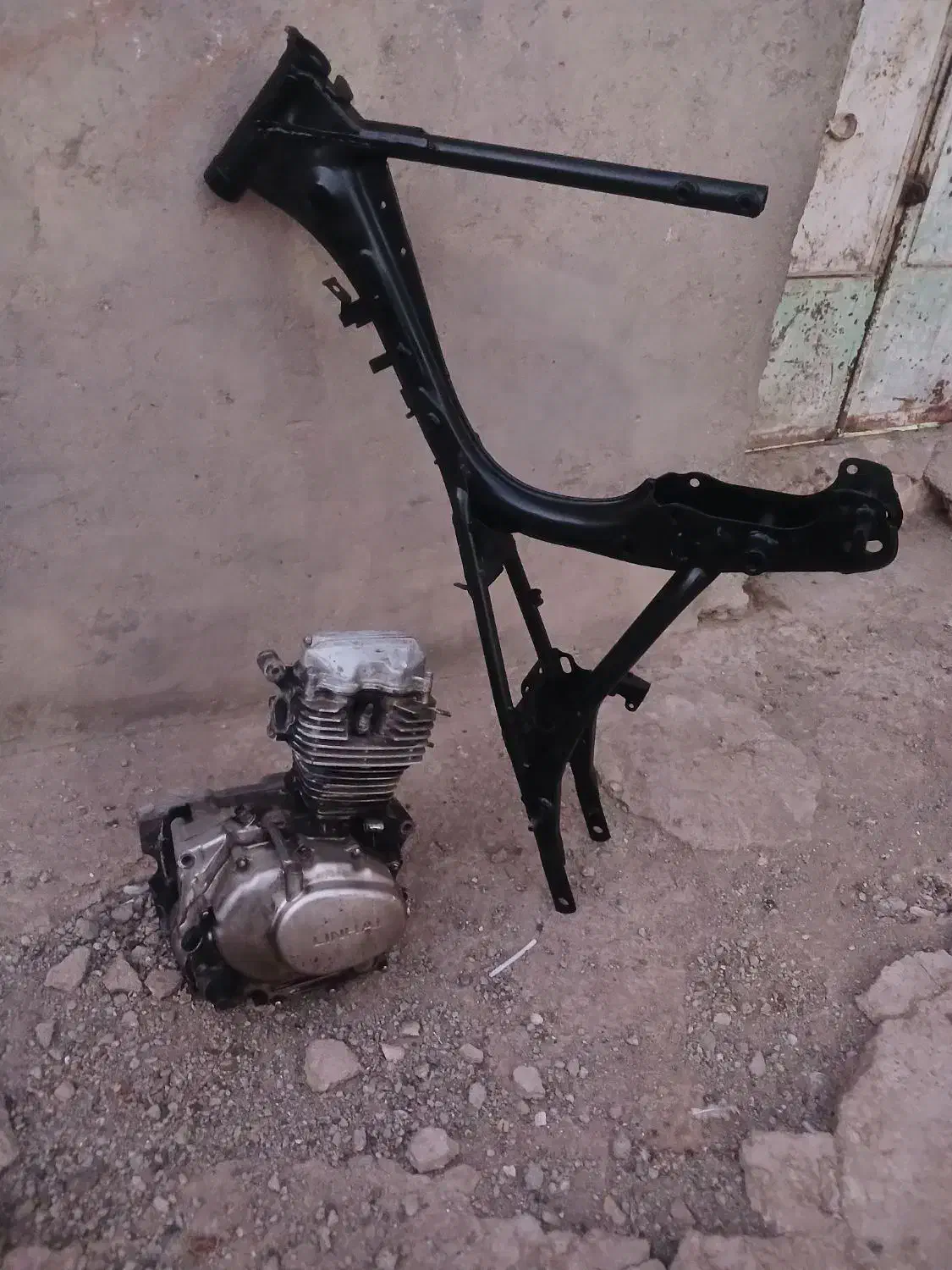 تنه و موتور ۸۳ سی جی|موتورسیکلت|قم, بوستان علوی|دیوار