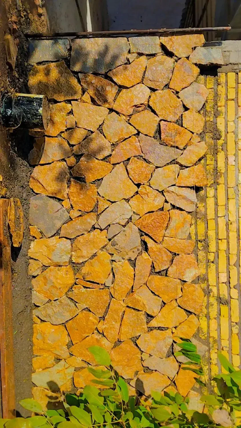 سنگ کار با هر سنگی و طرحی اجرا میکنیم|خدمات پیشه و مهارت|سپیدان, |دیوار