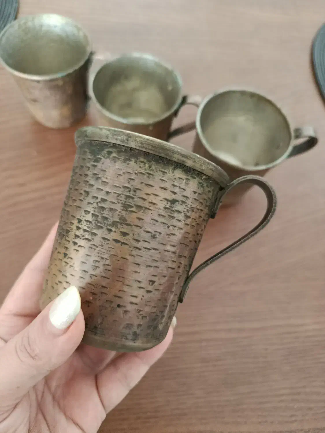 ۴ عدد لیوان مسی قدیمی|ظروف سرو و پذیرایی|ساری, |دیوار