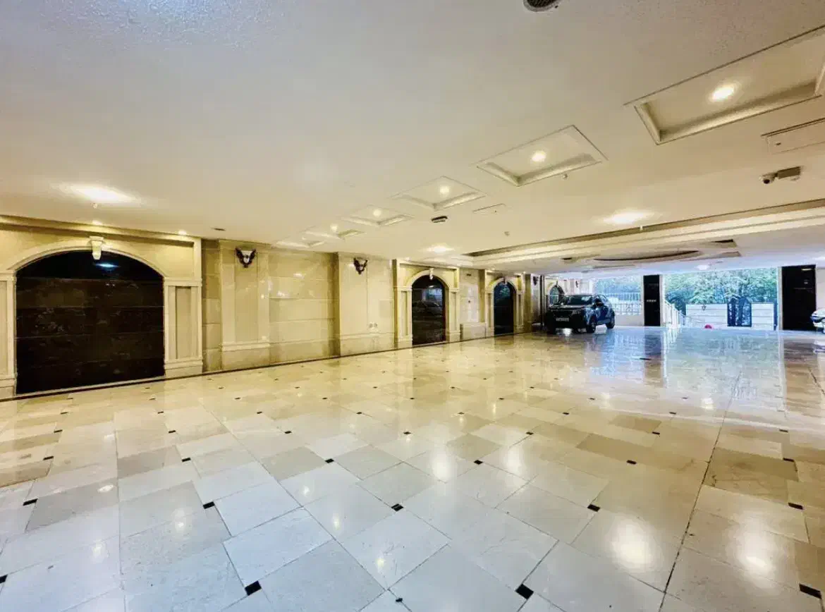 ۱۲۰متر ۲ خواب نوساز فلکه اول تهرانپارس