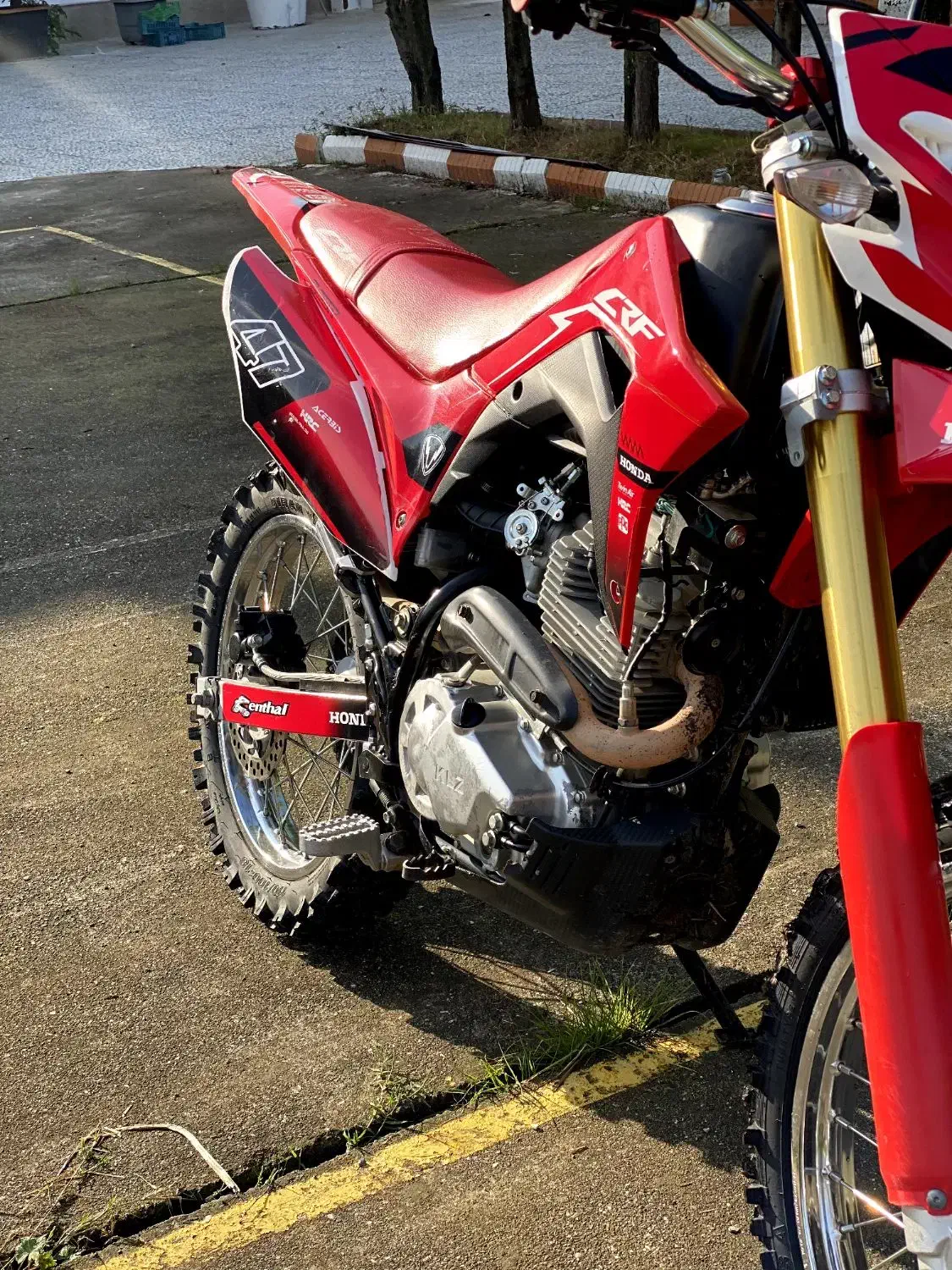 crfباسل|موتورسیکلت|اسالم, |دیوار