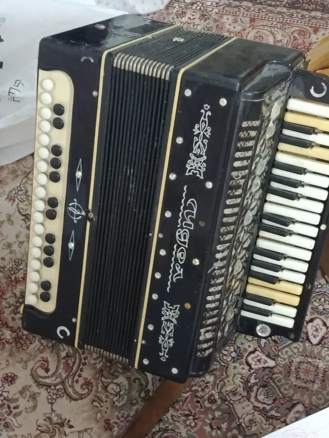 گارمان|پیانو، کیبورد، آکاردئون|تبریز, |دیوار