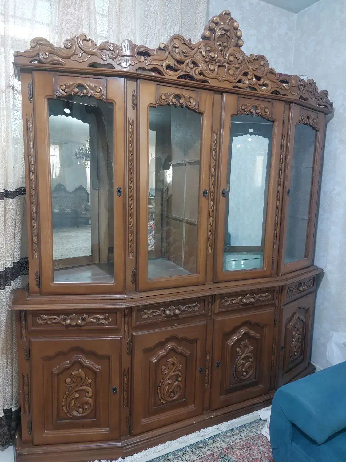 بوفه ویترین چوبی دو طبقه آیینه دار|بوفه، ویترین، کنسول|اندیشه, اندیشه فاز ۳|دیوار