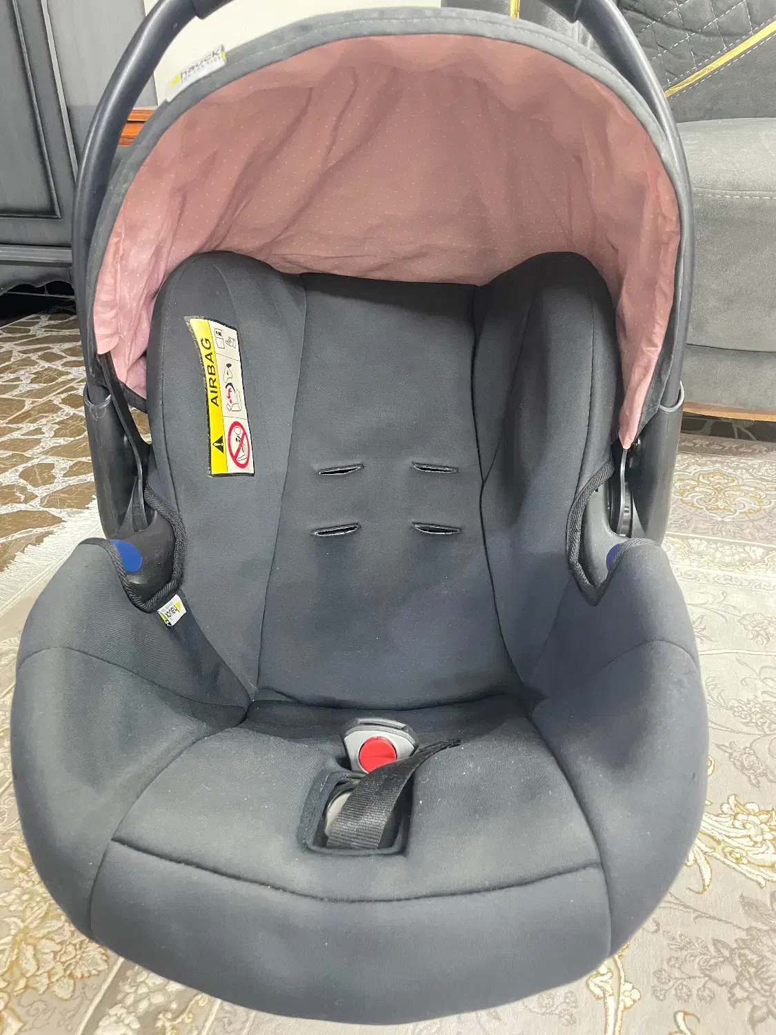 صندلی ماشین و کریر آلمانی|کالسکه و لوازم جانبی|مشهد, کوی المهدی|دیوار